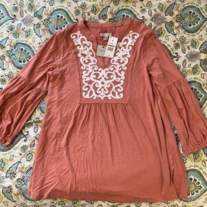 Women's Pink Embroidered Top -*DM FOR MORE PICS OR INFO*